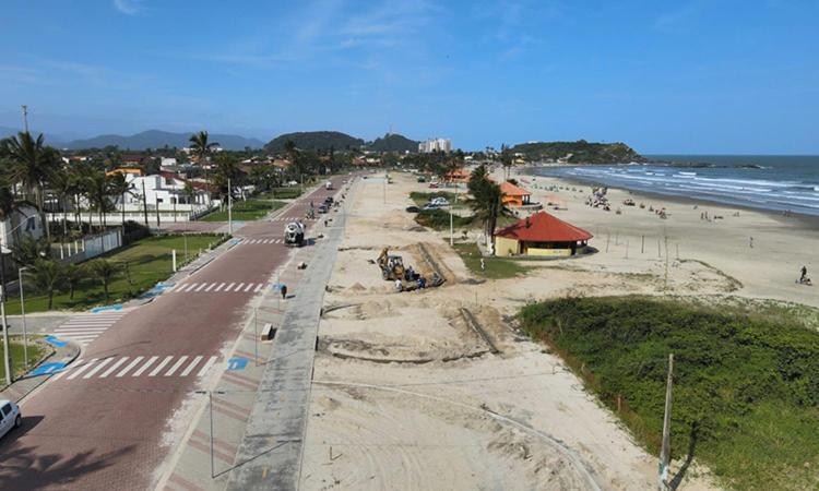 Pe Na Areia Quarto em Acomodações Particulares Itanhaém